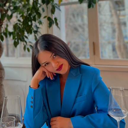 ელენე დანელია